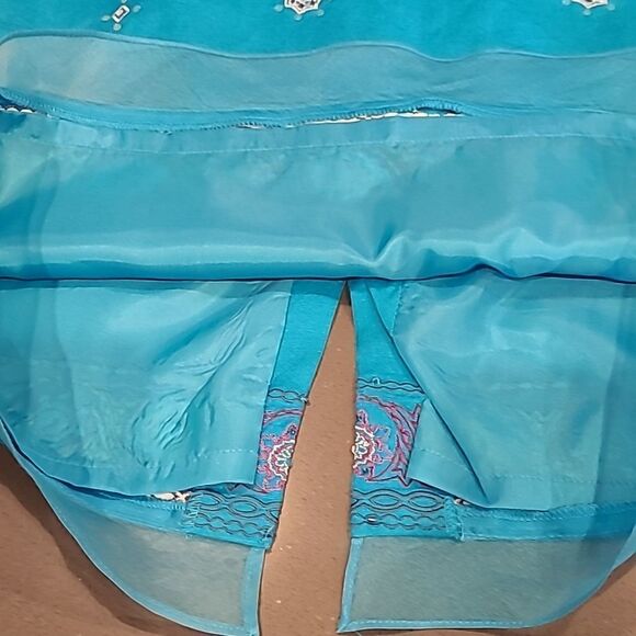 Plaza South petite embroidery details - Picture 11 of 15